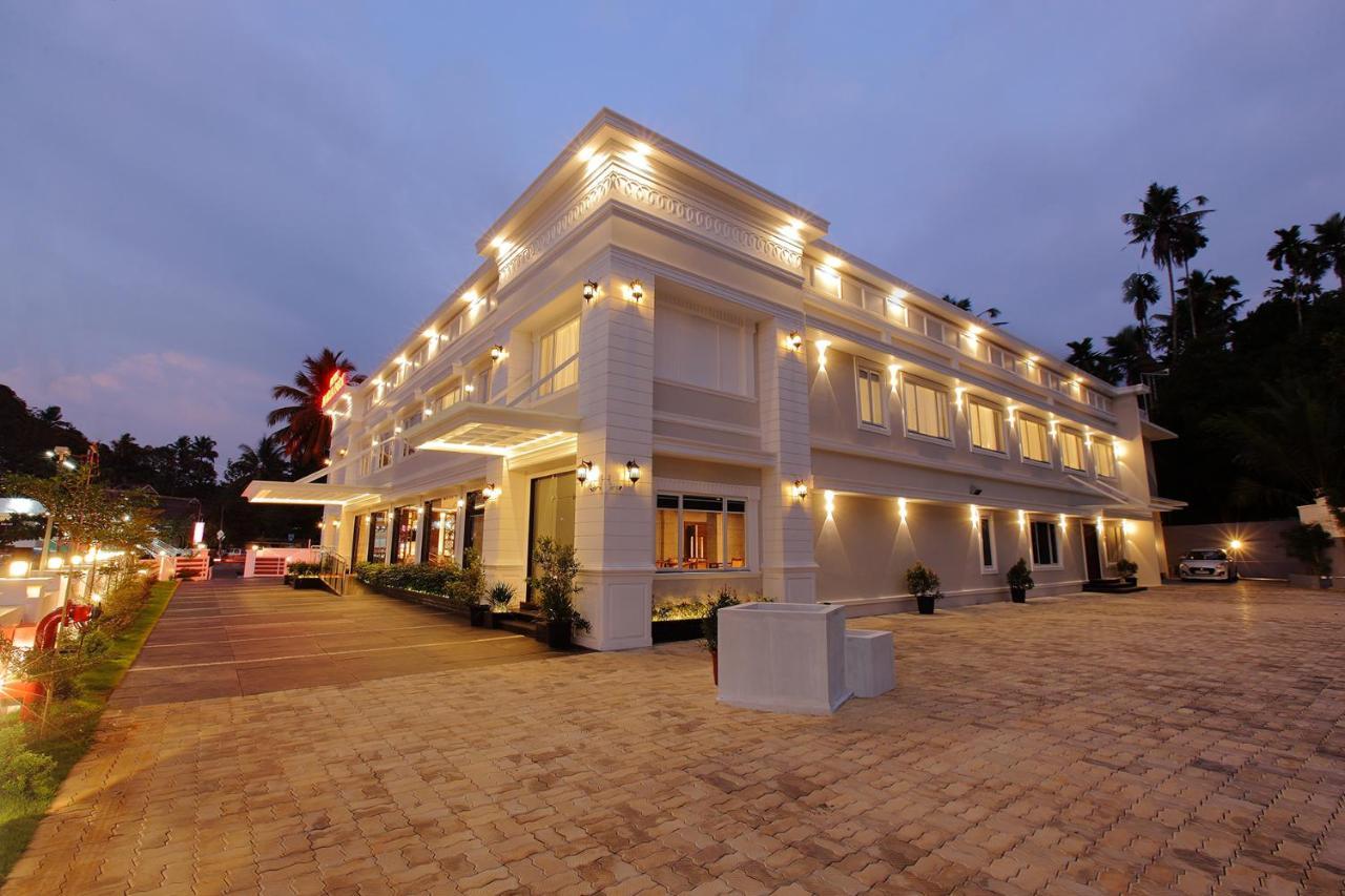 Hotel Maria Park Muvattupuzha 外观 照片