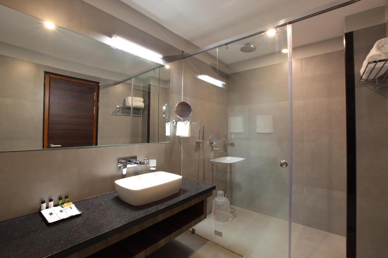 Hotel Maria Park Muvattupuzha 外观 照片