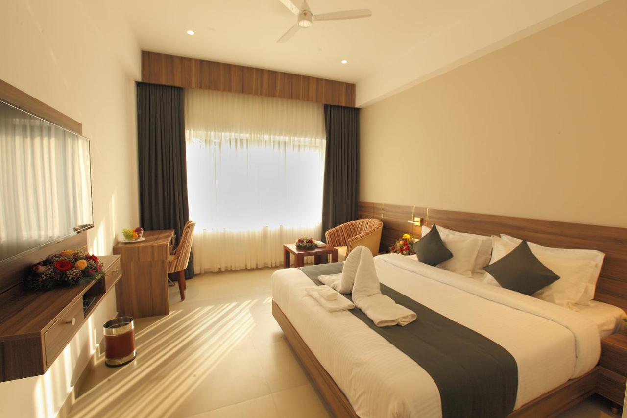 Hotel Maria Park Muvattupuzha 外观 照片