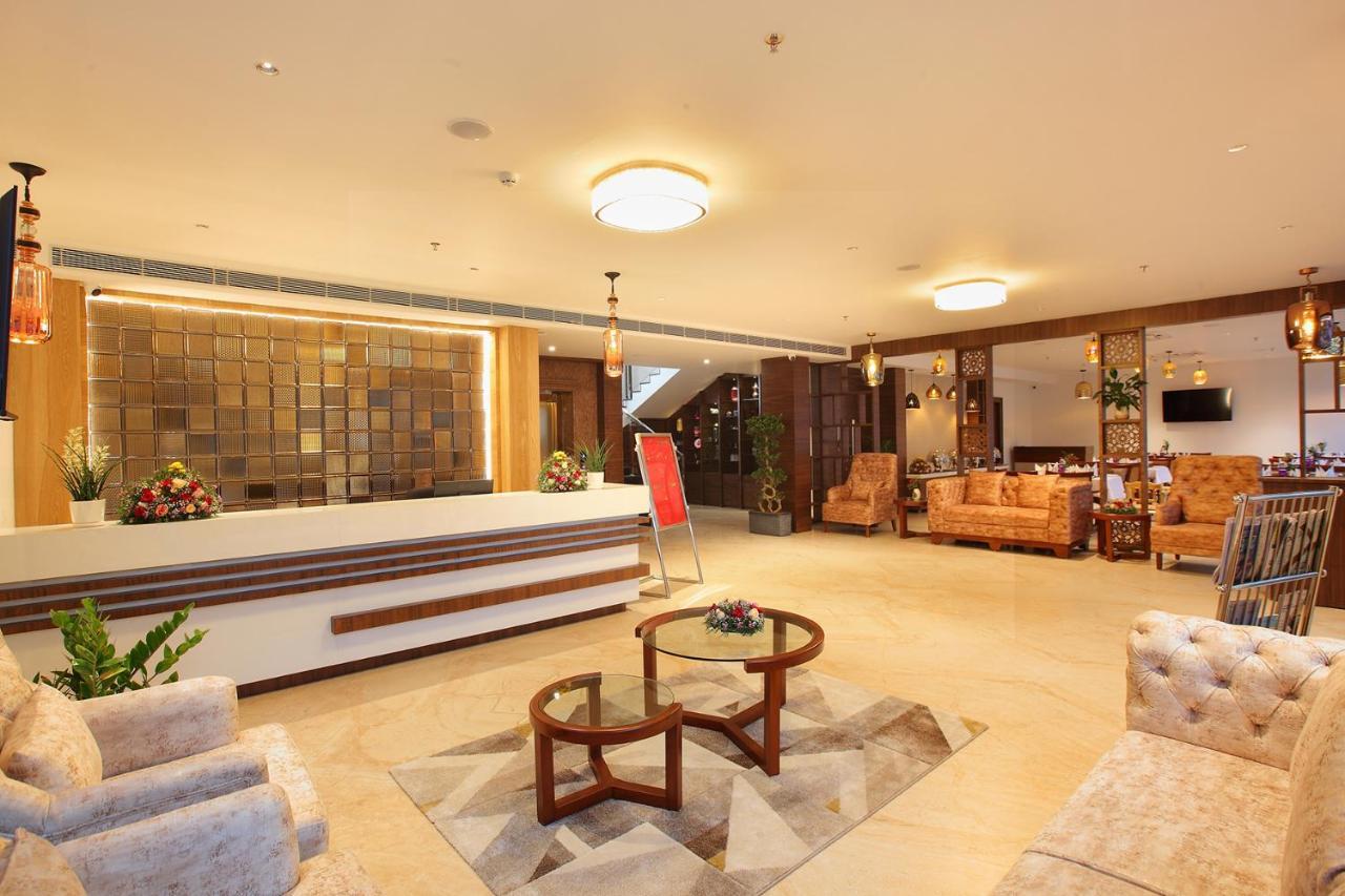 Hotel Maria Park Muvattupuzha 外观 照片