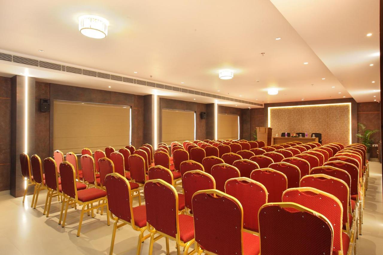 Hotel Maria Park Muvattupuzha 外观 照片